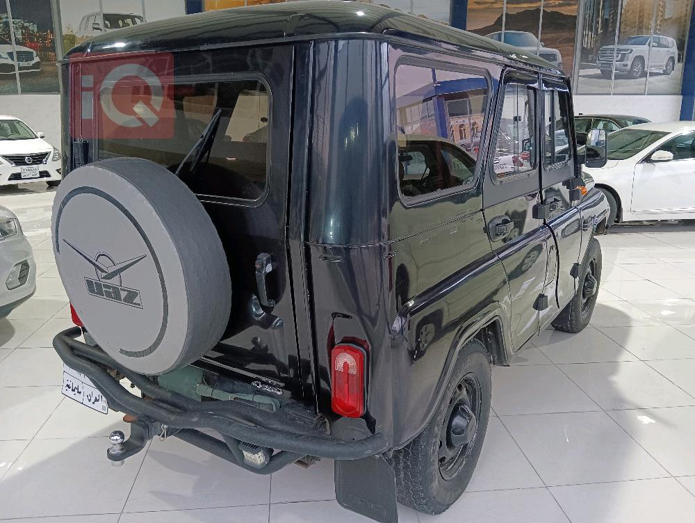 UAZ Hunter